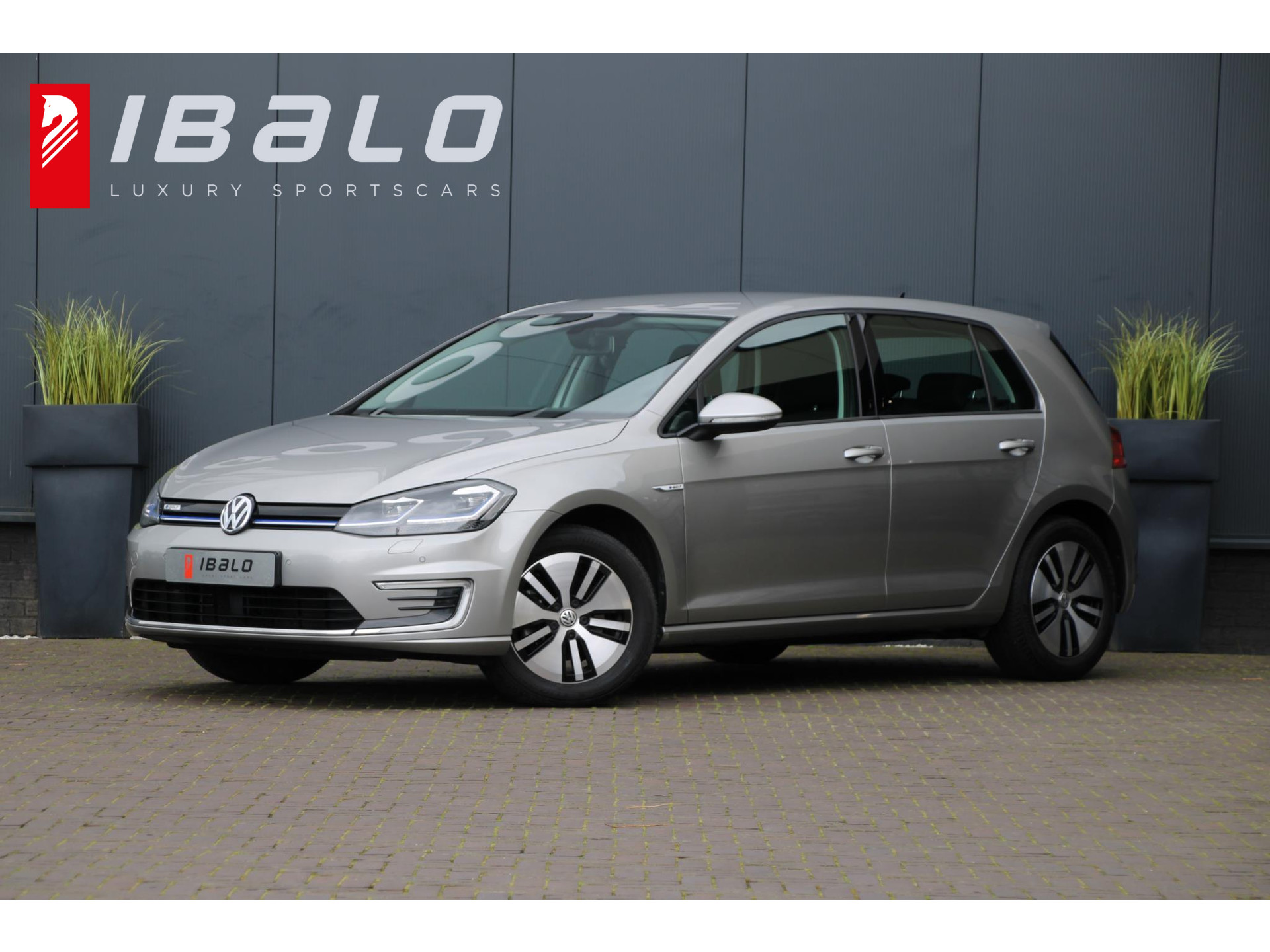 Volkswagen e-Golf E-DITION | BTW-auto | 8% bijtelling | Subsidie | Winterpakket |