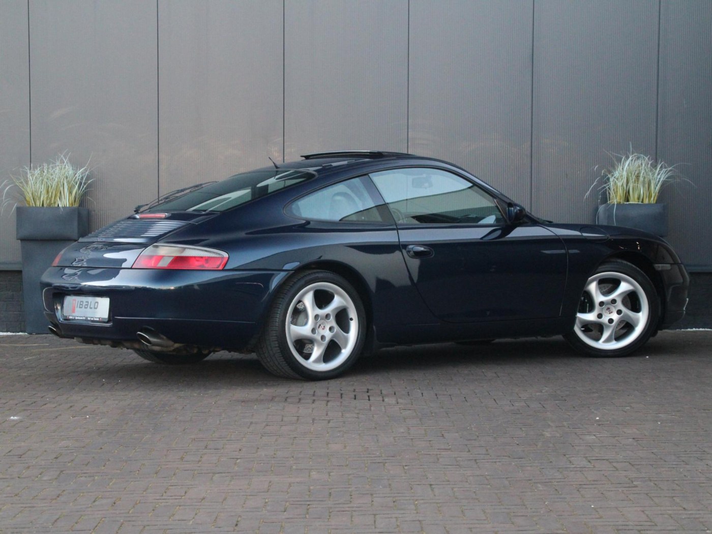 Porsche 911 3.4 Coupé Carrera (996) | Youngtimer | Schuifdak | — foto 2 van 32