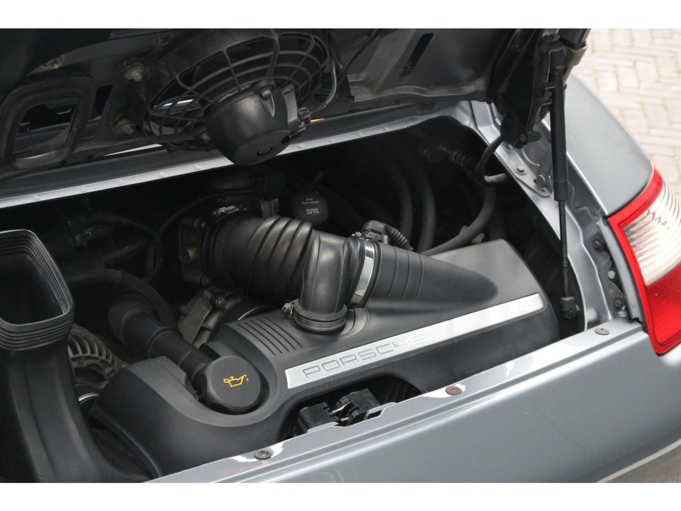 Porsche 911 3.6 Carrera | Raff Leder | Schuifdak | Historie | — foto 41 van 43