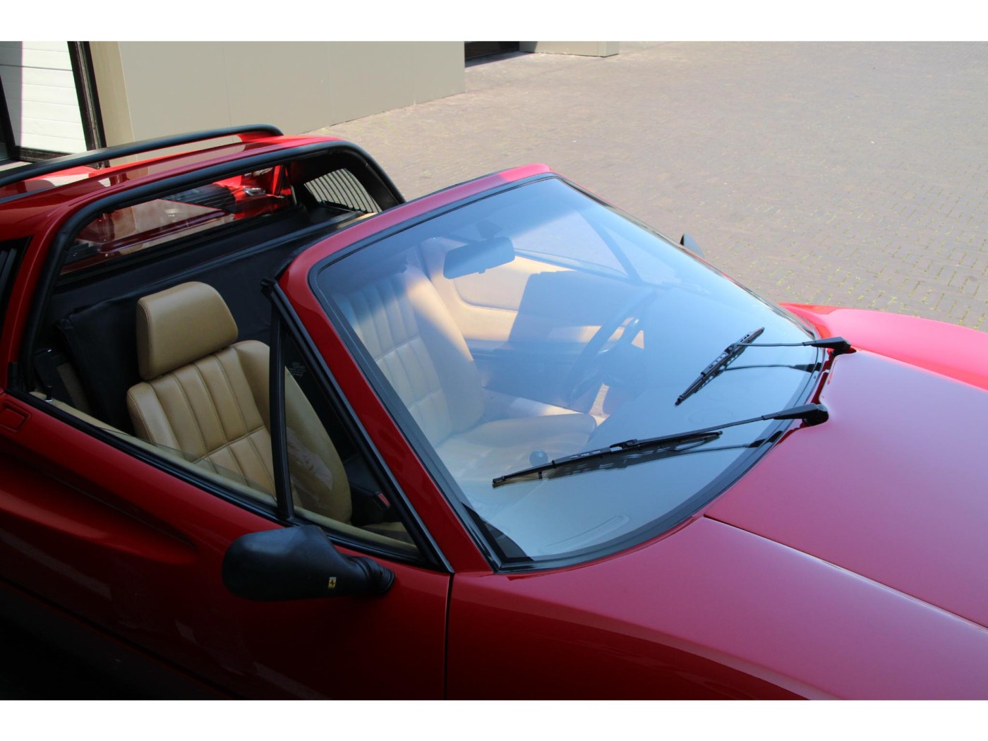 Ferrari 328 GTS | Volledige Ferrari-map | pirelli banden | — foto 58 van 60