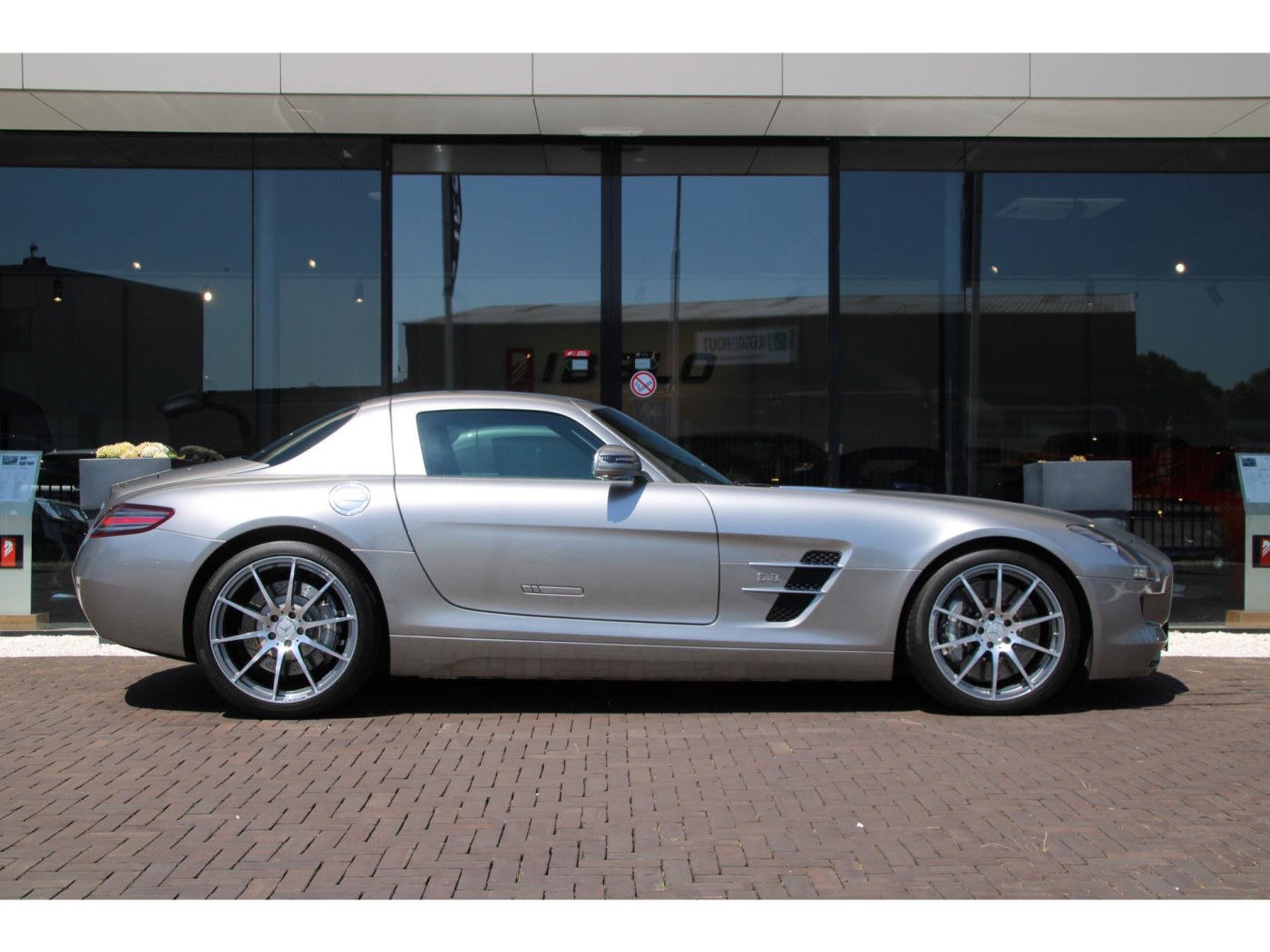 Mercedes-Benz SLS AMG Coupé | 571pk | Only 7.868km | AMG Seats | Alu Beam | — foto 20 van 56