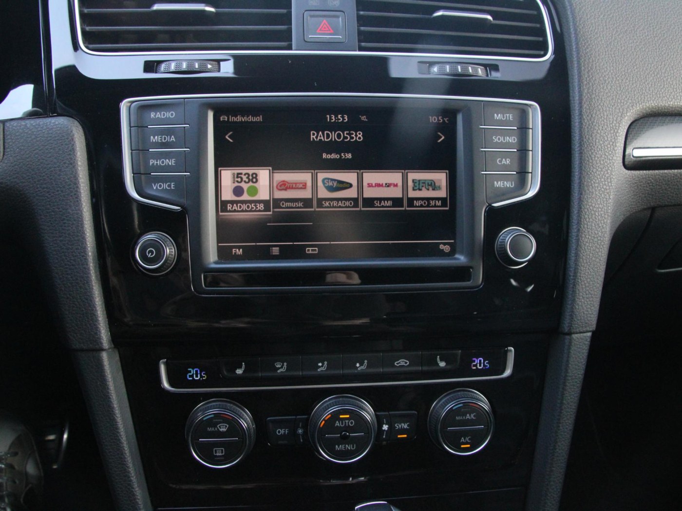 Volkswagen Golf 2.0 TSI R 4Motion | R512 Licht Blau | Dynaudio | — foto 14 van 35