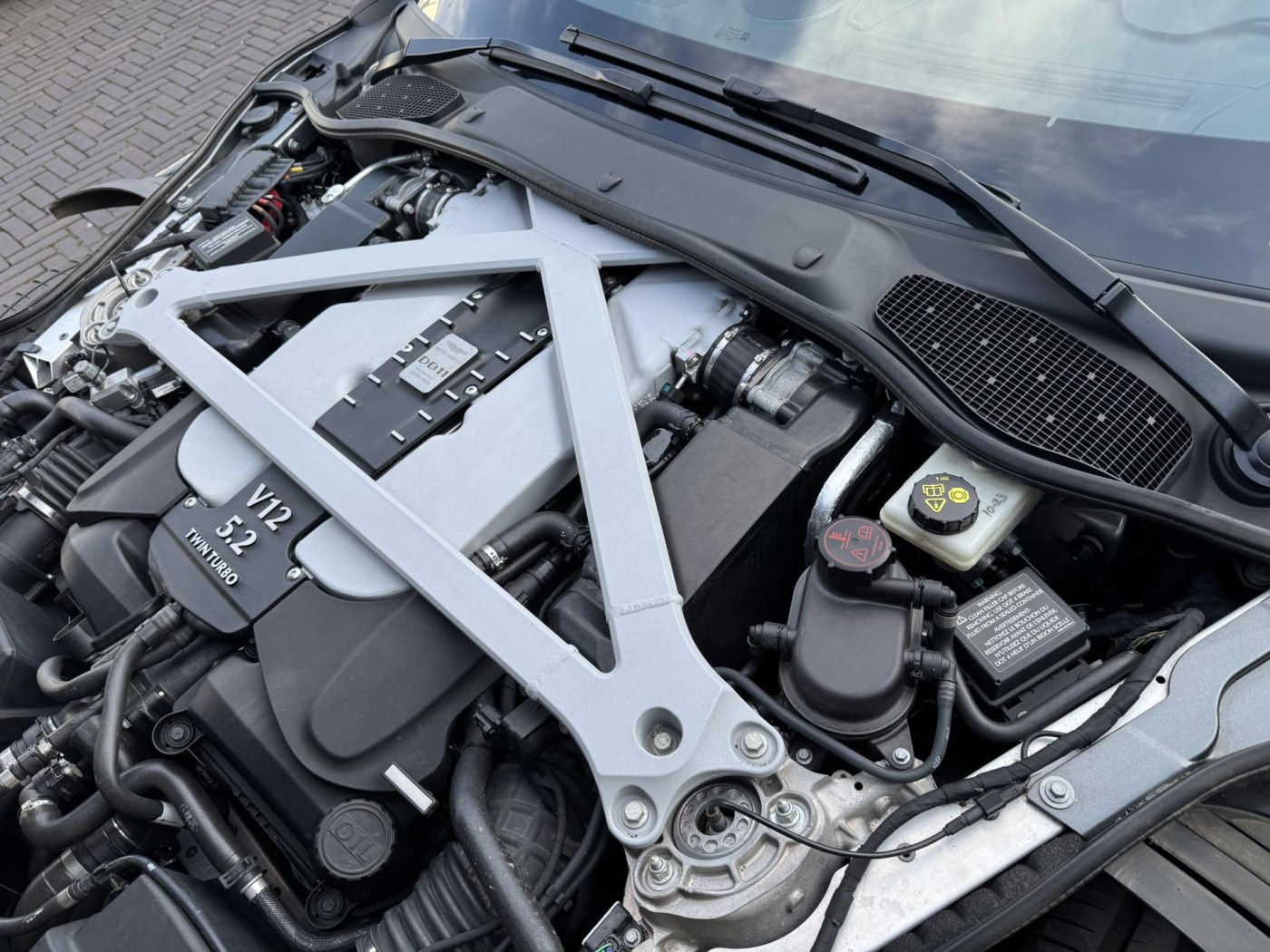Aston Martin DB11 5.2 V12 | NL-auto | Dealer Onderh | PPF | — foto 36 van 49