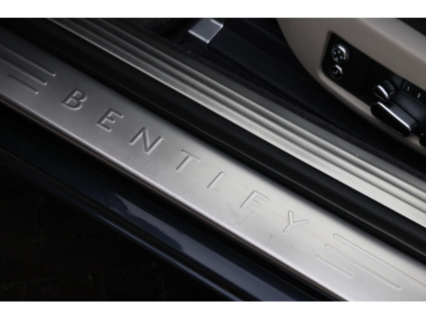 Bentley Continental GTC 6.0 W12 | 20" Speed | Diamond Stitching | — foto 13 van 43
