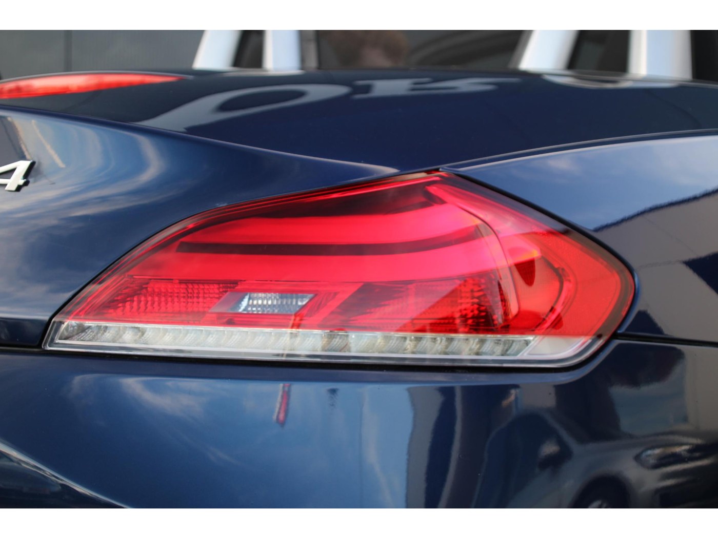 BMW Z4 Roadster sDrive23i | 6-cilinder 204pk | Youngtimer | Zeer luxe | — foto 19 van 35