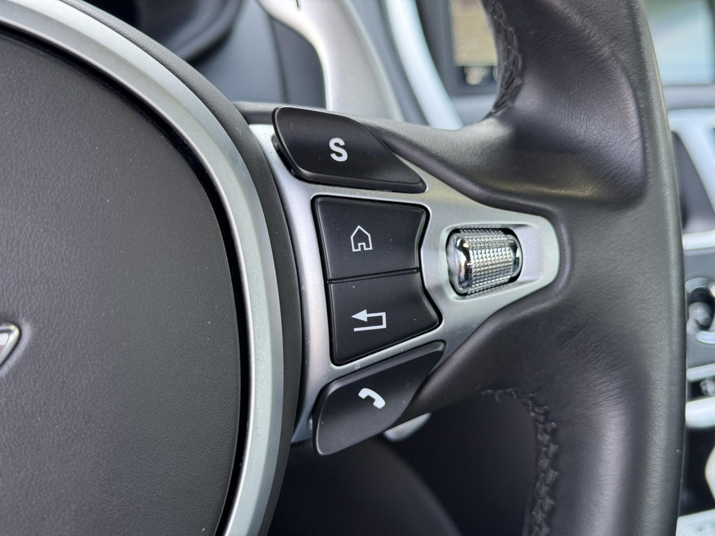 Aston Martin DB11 5.2 V12 | NL-auto | Dealer Onderh | PPF | — foto 48 van 49