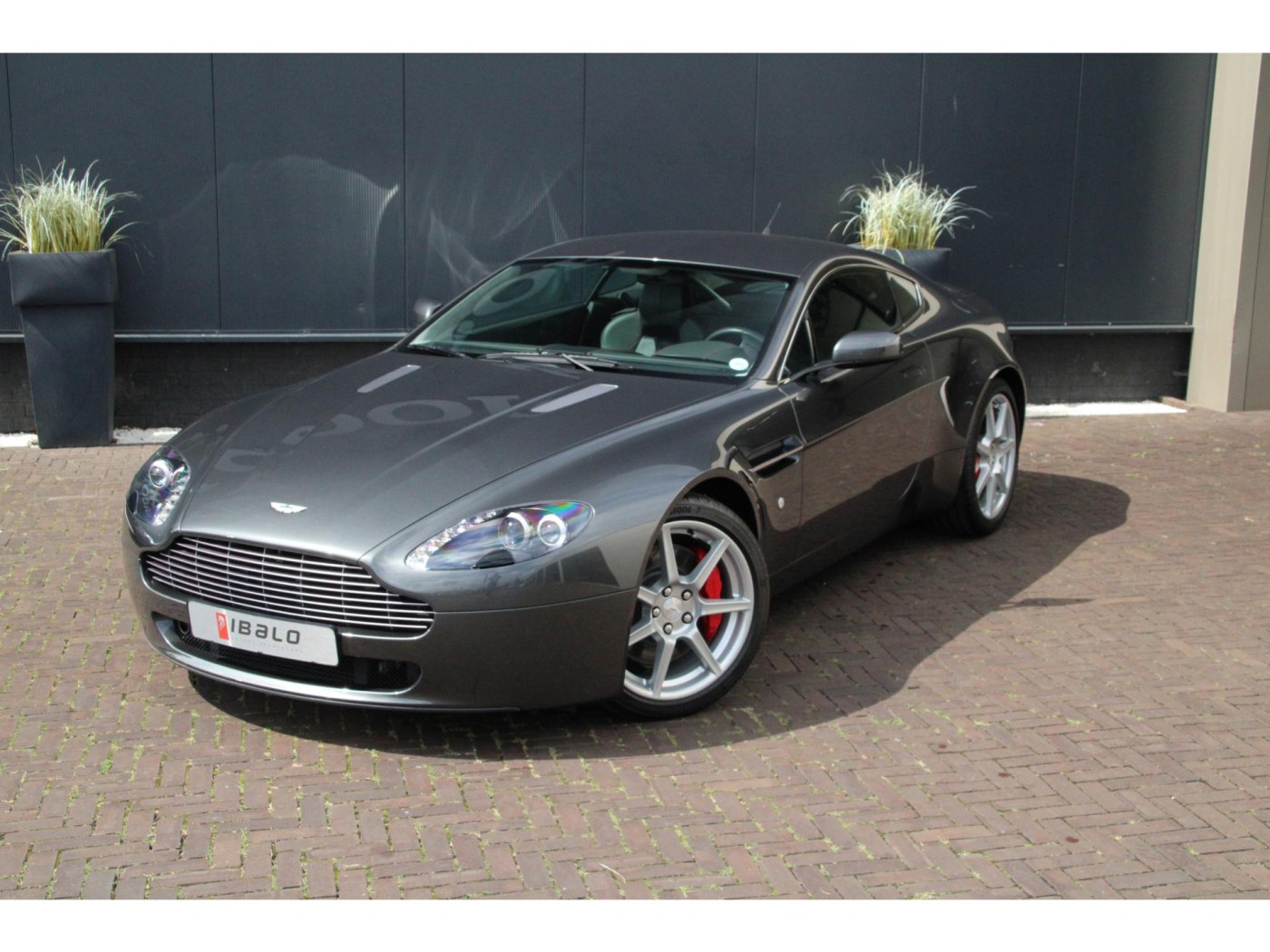 Aston Martin V8 Vantage | Handbak 6 | Youngtimer | BTW-auto | — foto 7 van 45