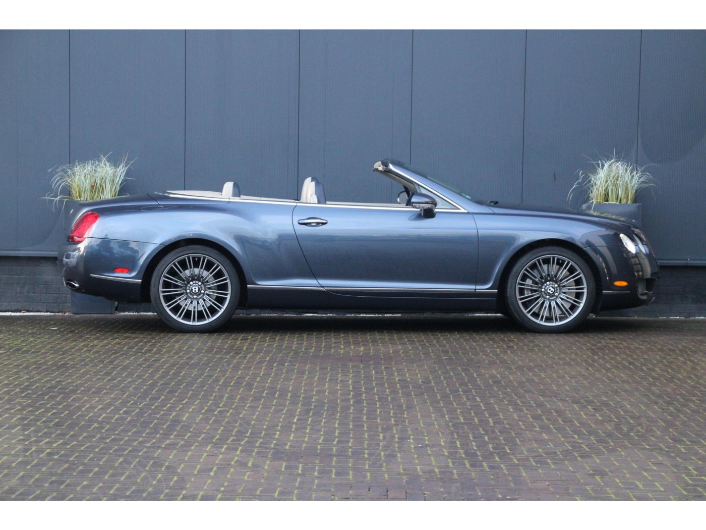 Bentley Continental GTC 6.0 W12 | 20" Speed | Diamond Stitching | — foto 15 van 43