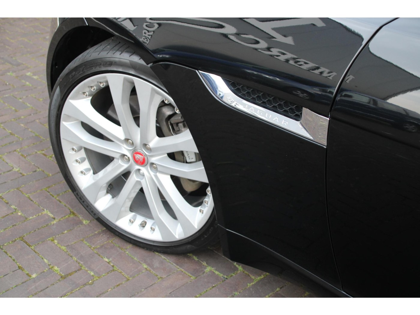 Jaguar F-Type P340 R-Dynamic | NL-auto | Drive pack | 20 inch | — foto 47 van 50