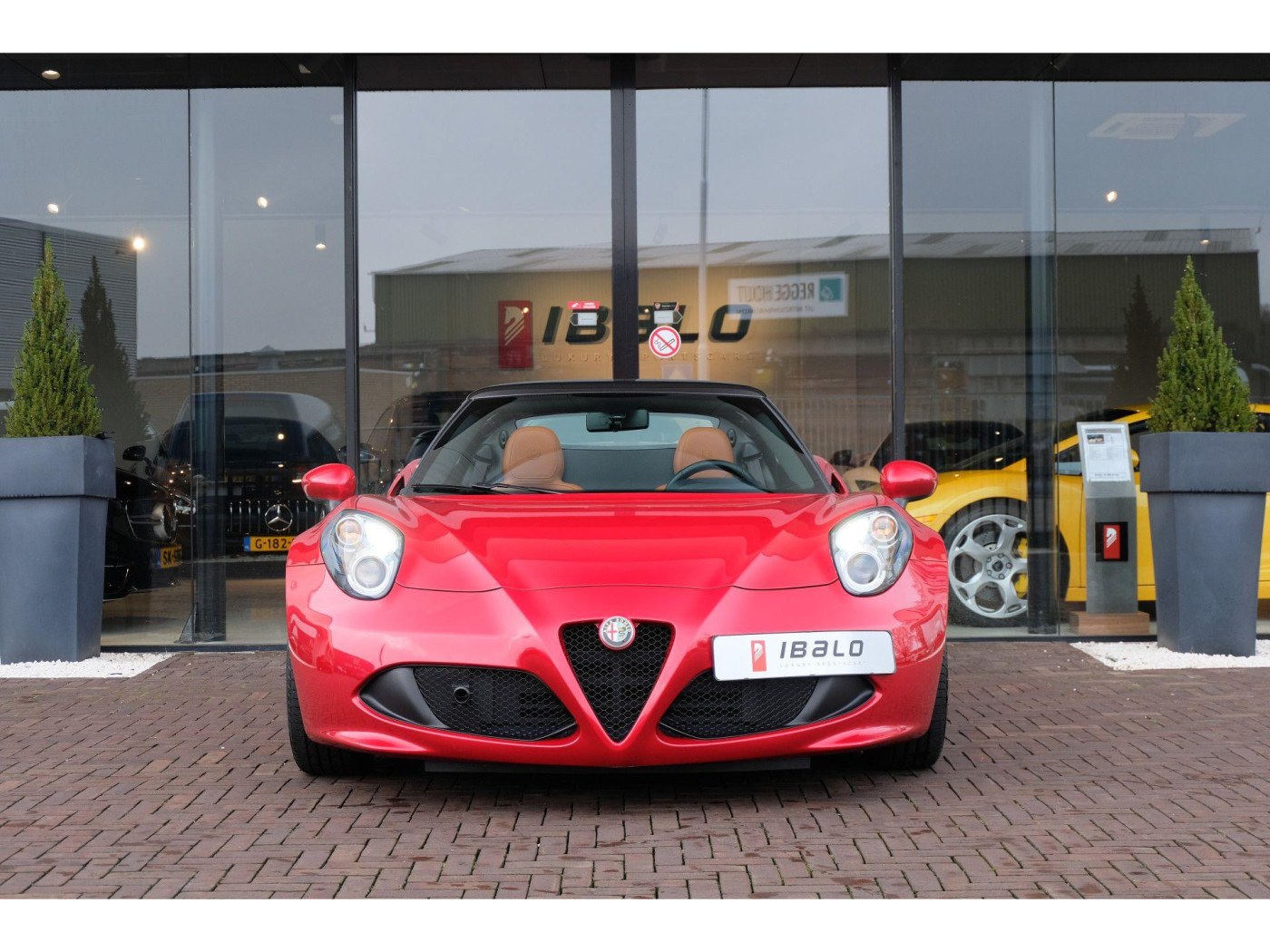 Alfa Romeo 4C Spider 1750TBI TCT - 240pk - Rosso Competizione - — foto 3 van 40
