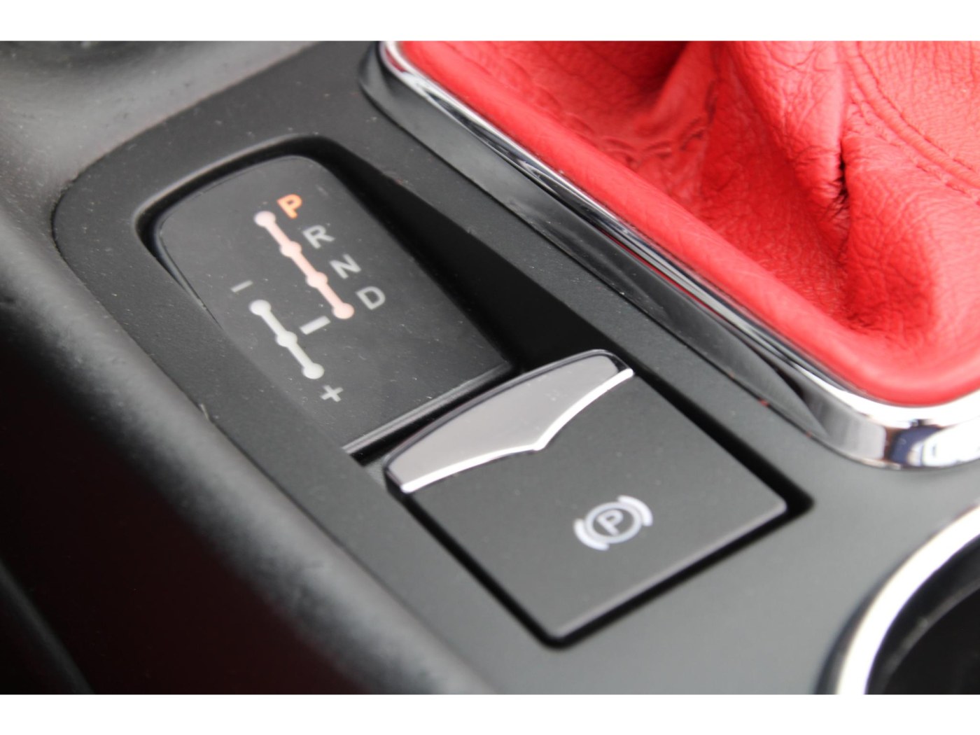 Maserati GranCabrio 4.7 | Youngtimer | BTW-auto | Lage fiscale waarde | — foto 31 van 34