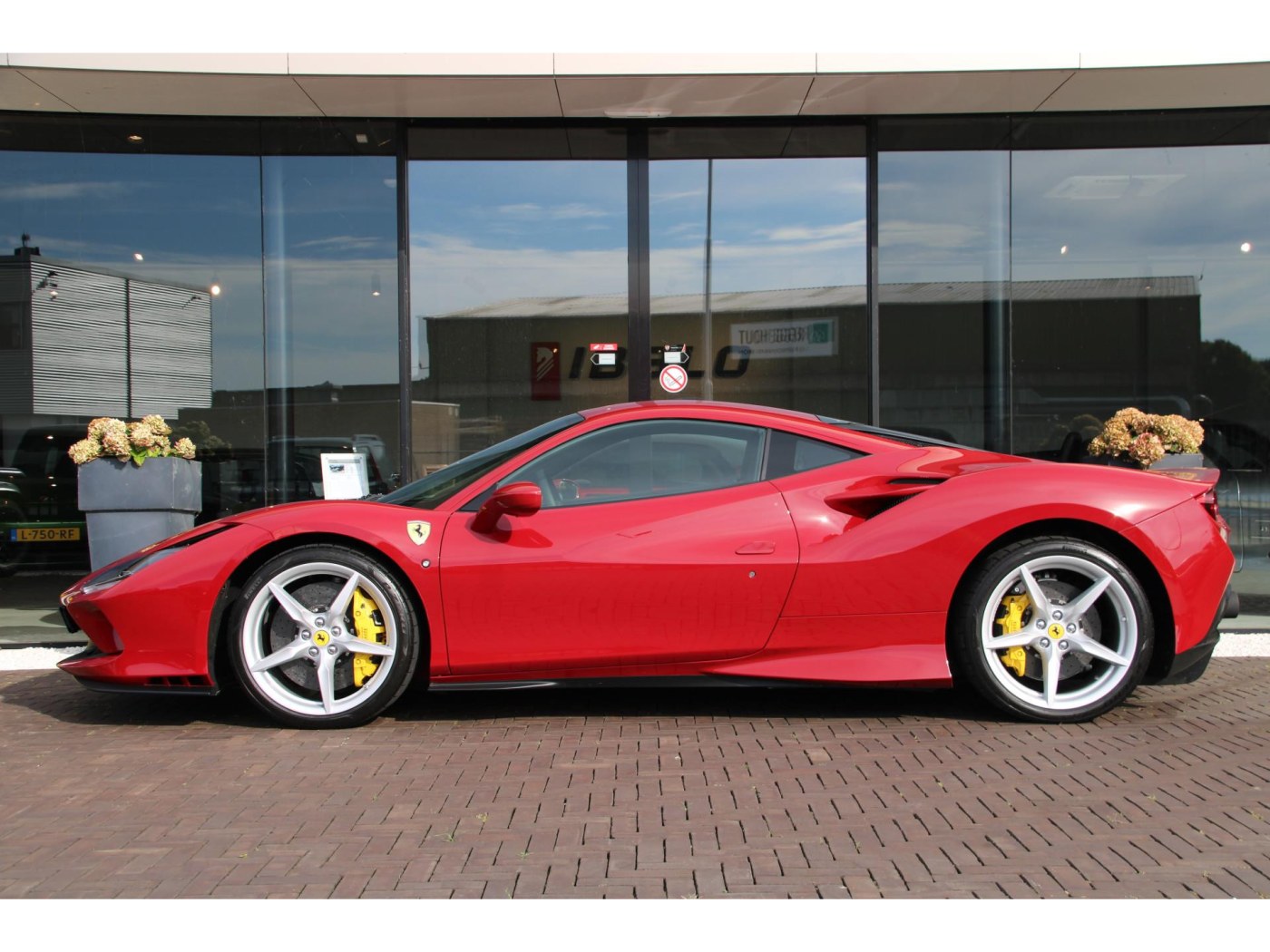 Ferrari F8 Tributo 3.9 V8 - Novitec exhaust - — foto 2 van 42
