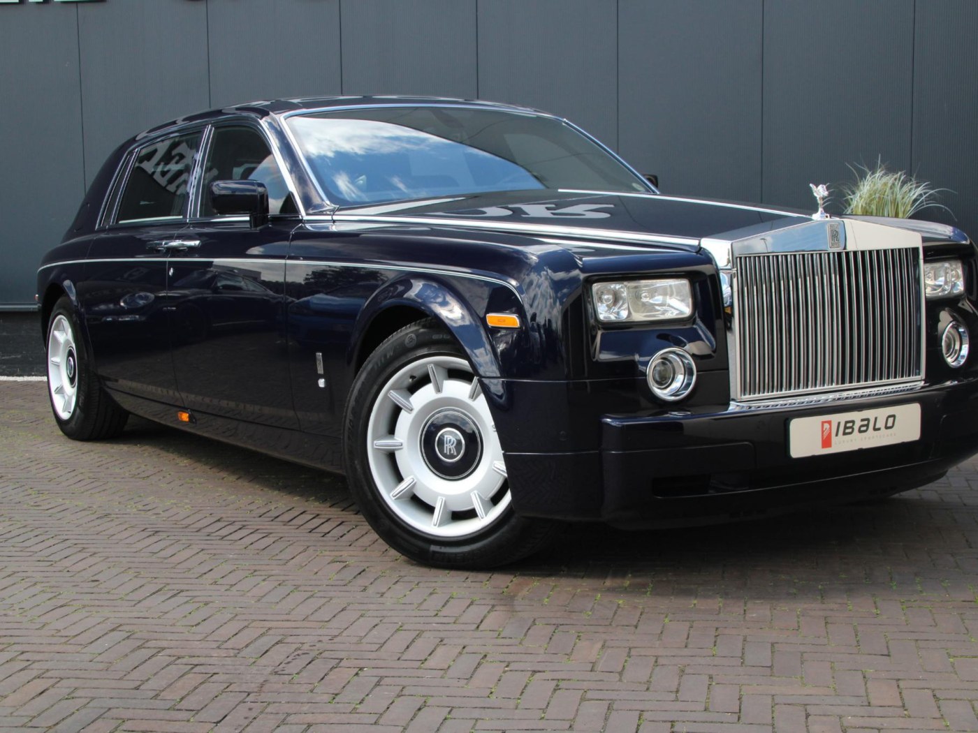 Rolls-Royce Phantom VII 6.75 EWB | Power Close Doors | — foto 61 van 102