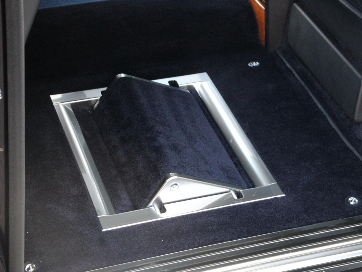 Rolls-Royce Phantom VII 6.75 EWB | Power Close Doors | — foto 43 van 102