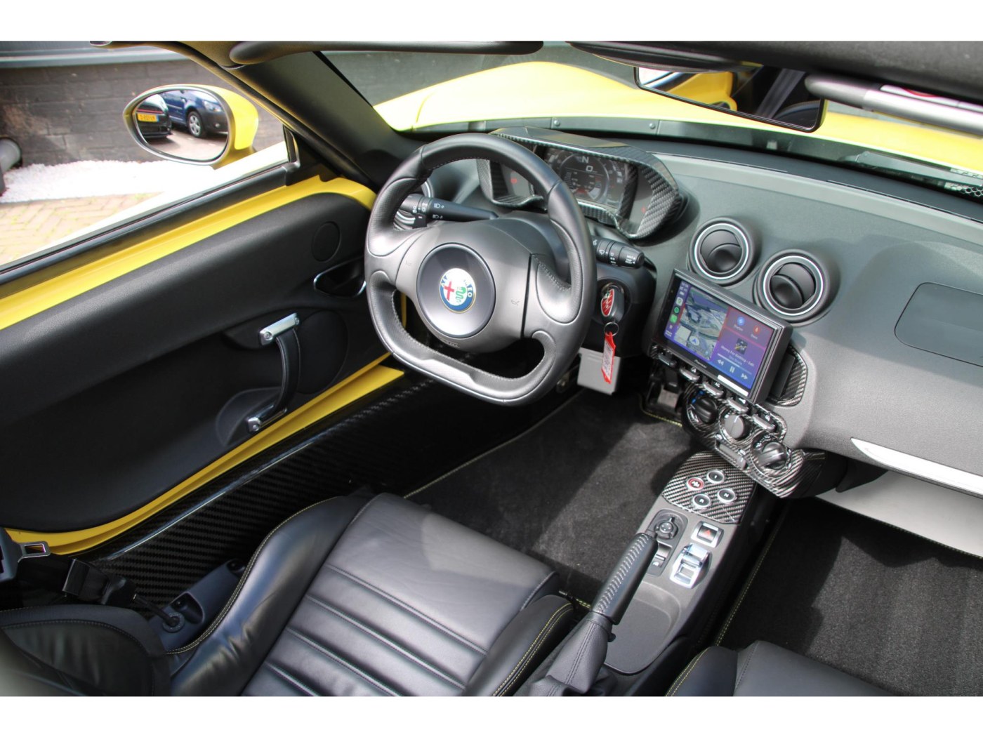 Alfa Romeo 4C Spider 1750TBI TCT — foto 3 van 38