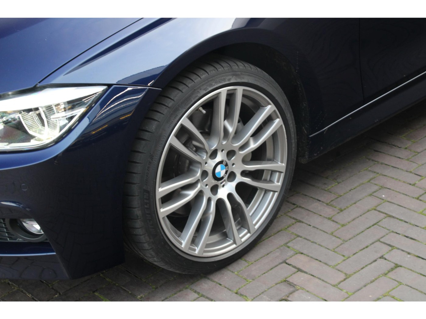 BMW 3-serie Touring 340i xDrive M-Sport | Trekhaak | El. stoelen | — foto 4 van 35