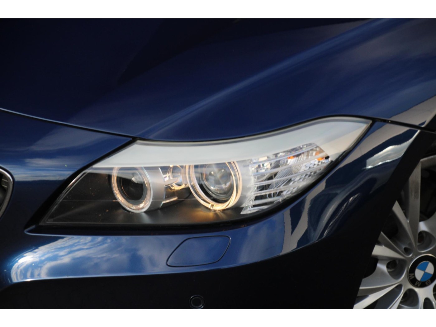 BMW Z4 Roadster sDrive23i | 6-cilinder 204pk | Design Pure White | Zeer luxe | — foto 7 van 33