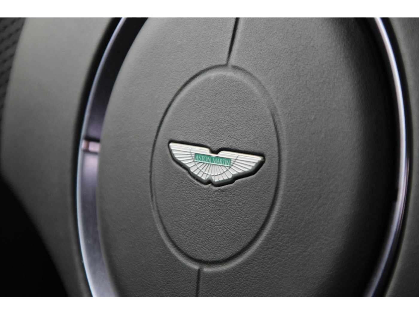 Aston Martin V8 Vantage | Handbak 6 | Youngtimer | BTW-auto | — foto 39 van 45