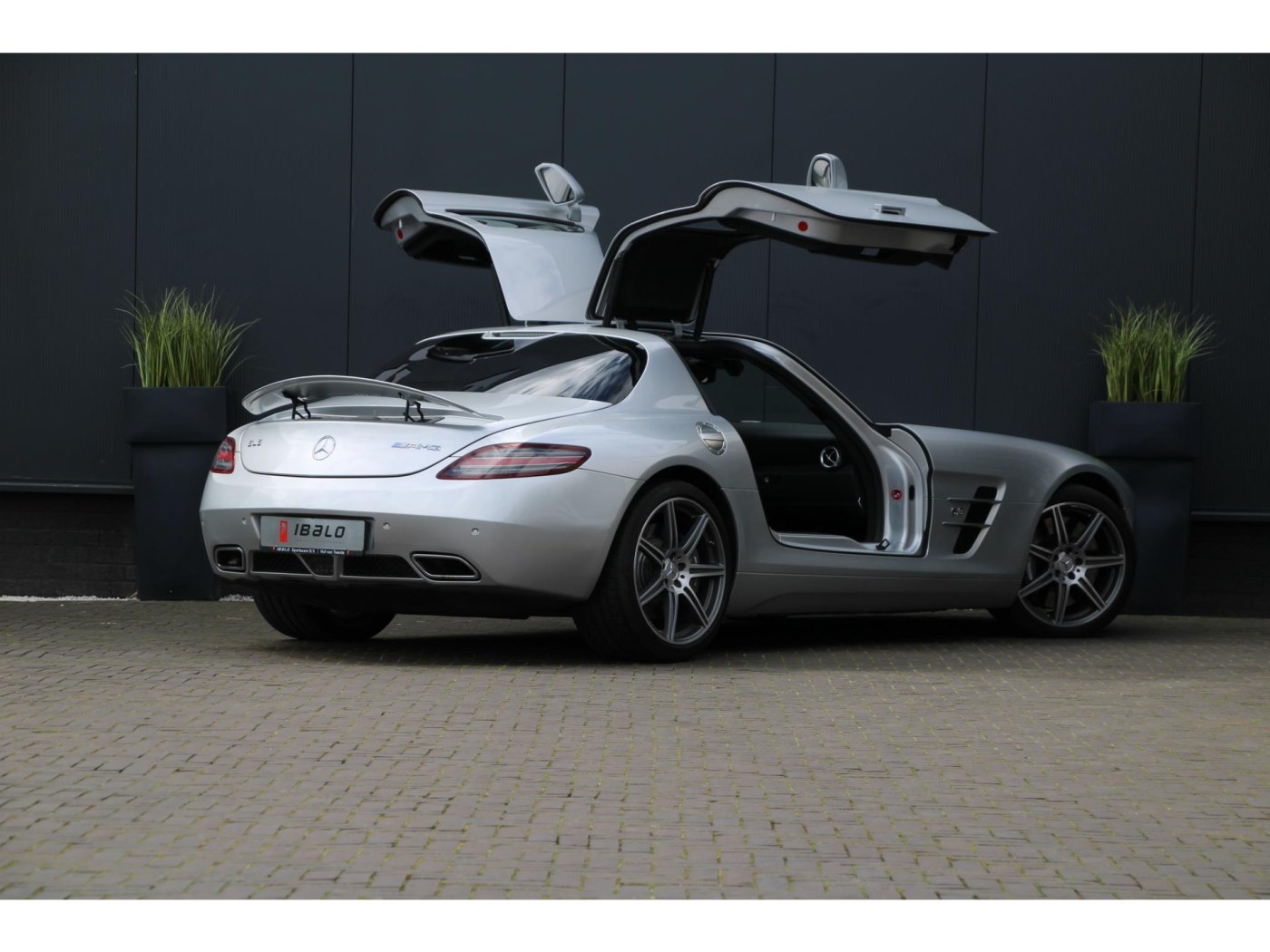 Mercedes-Benz SLS AMG Coupé — foto 7 van 47