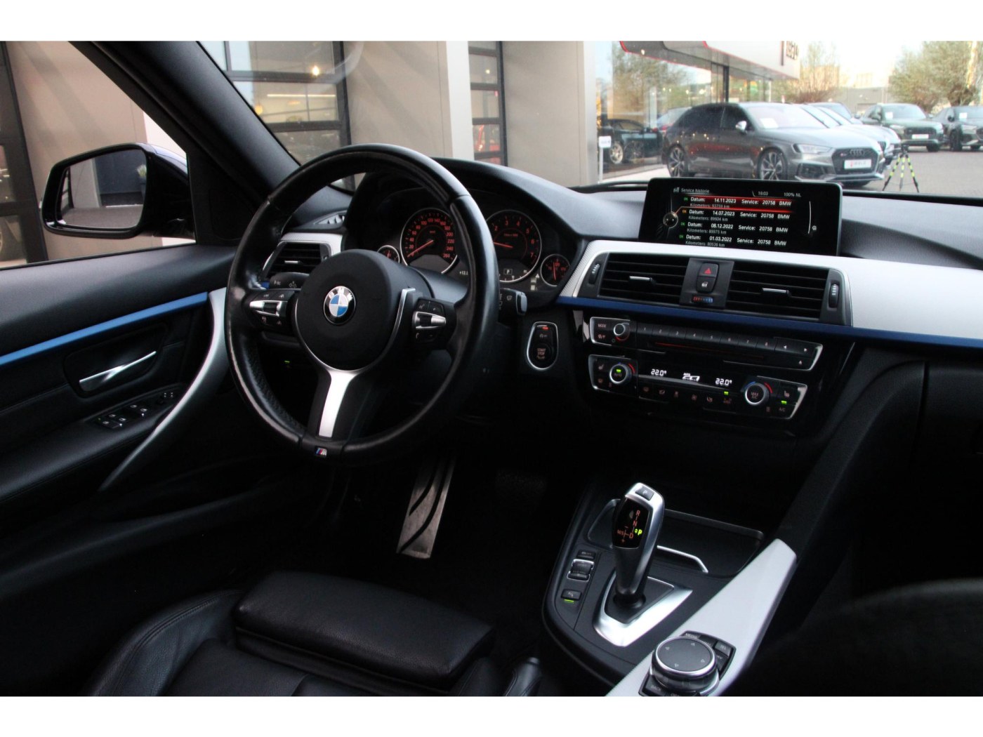 BMW 3-serie Touring 340i xDrive M-Sport | Trekhaak | El. stoelen | — foto 29 van 35