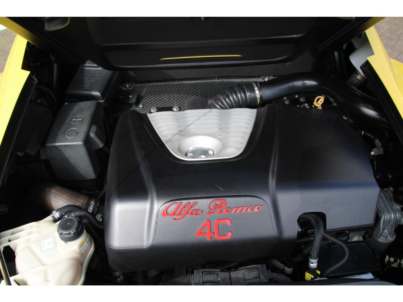Alfa Romeo 4C Spider 1750TBI TCT — foto 19 van 38