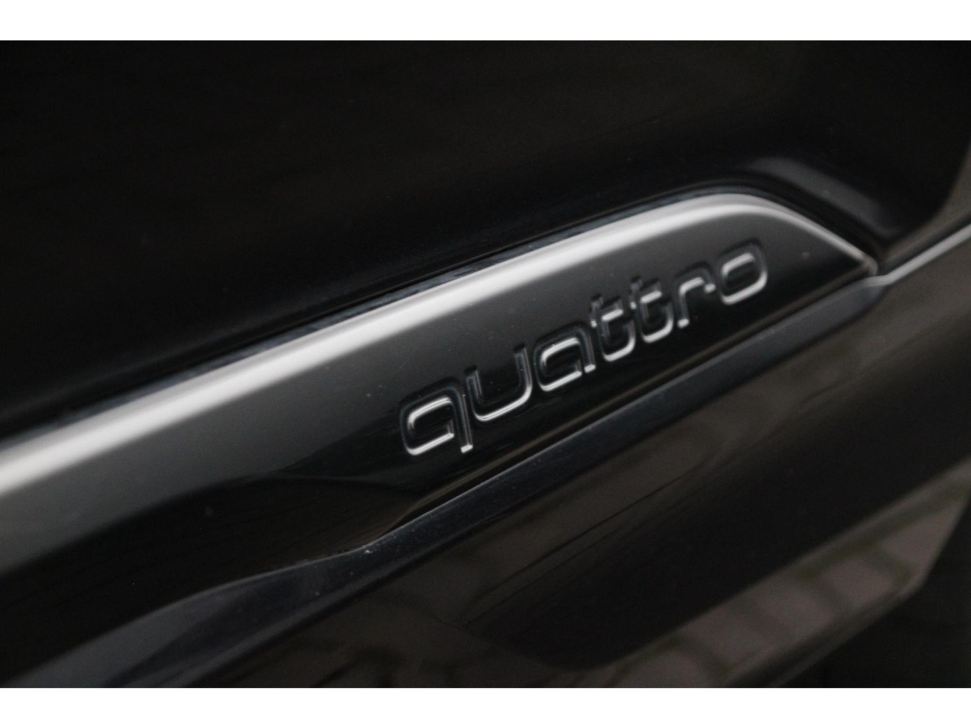 Audi Q7 60 TFSIe Competition | 456pk | S-Stoelen | Trekhaak | BOSE | — foto 38 van 45