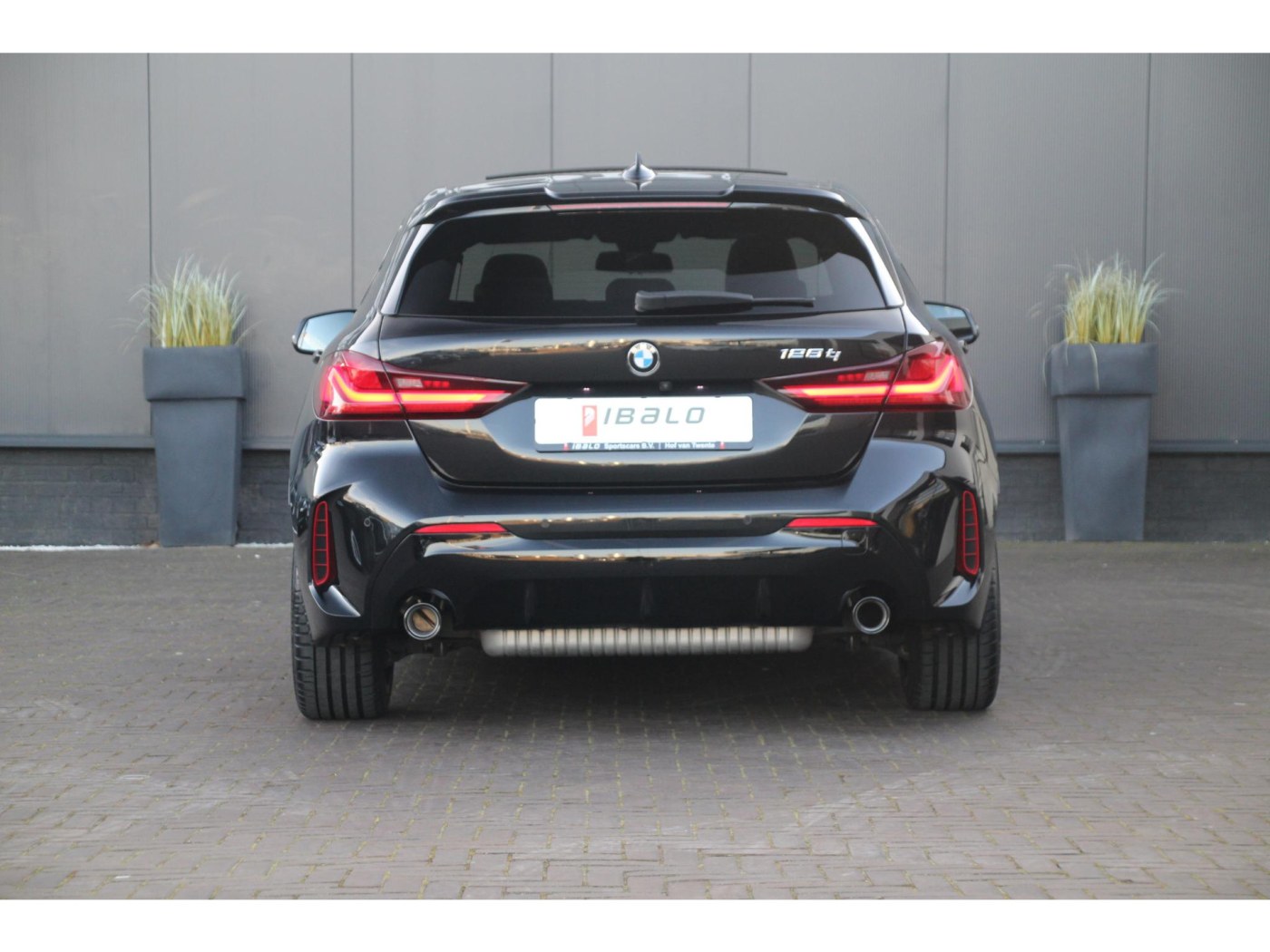 BMW 1-serie 128ti Executive Edition — foto 15 van 39