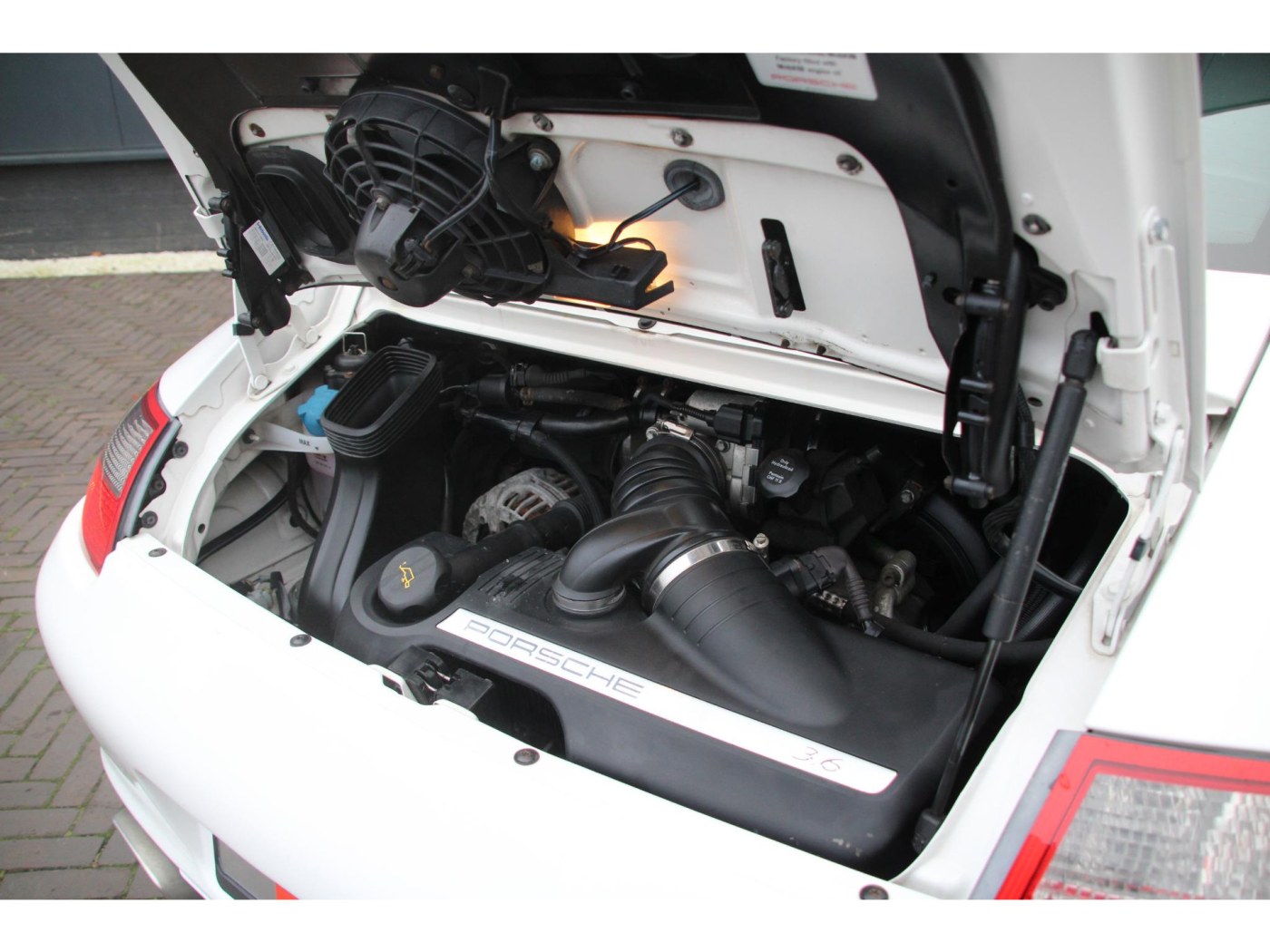 Porsche 911 3.6 Carrera (997) | Handbak | NL-auto | Turbo-stoelen | — foto 21 van 29