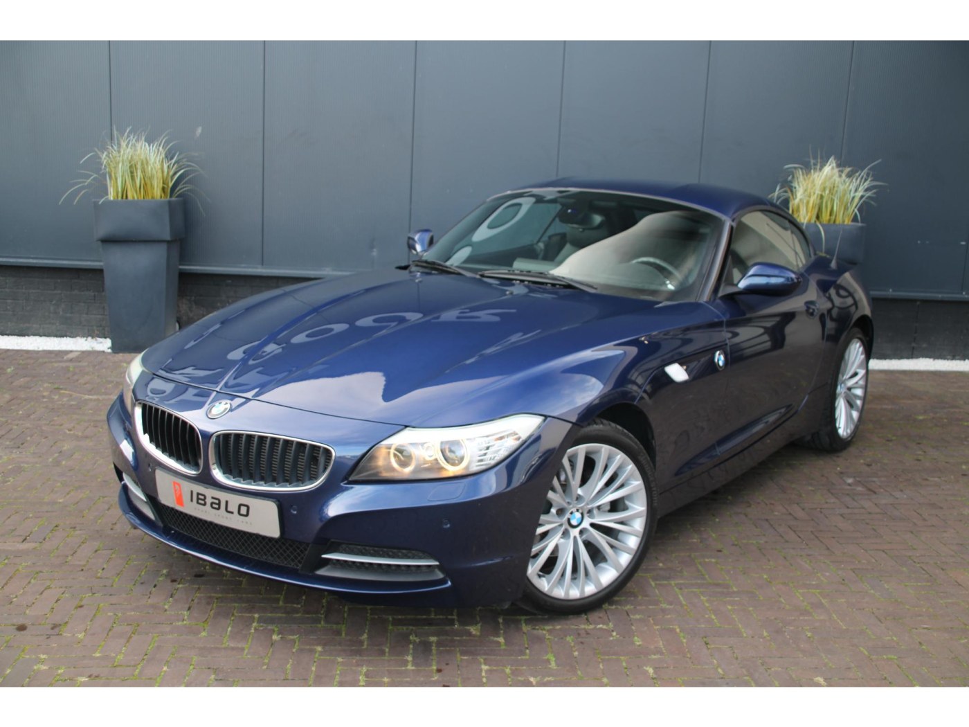 BMW Z4 Roadster sDrive23i | 6-cilinder 204pk | Youngtimer | Zeer luxe | — foto 32 van 35