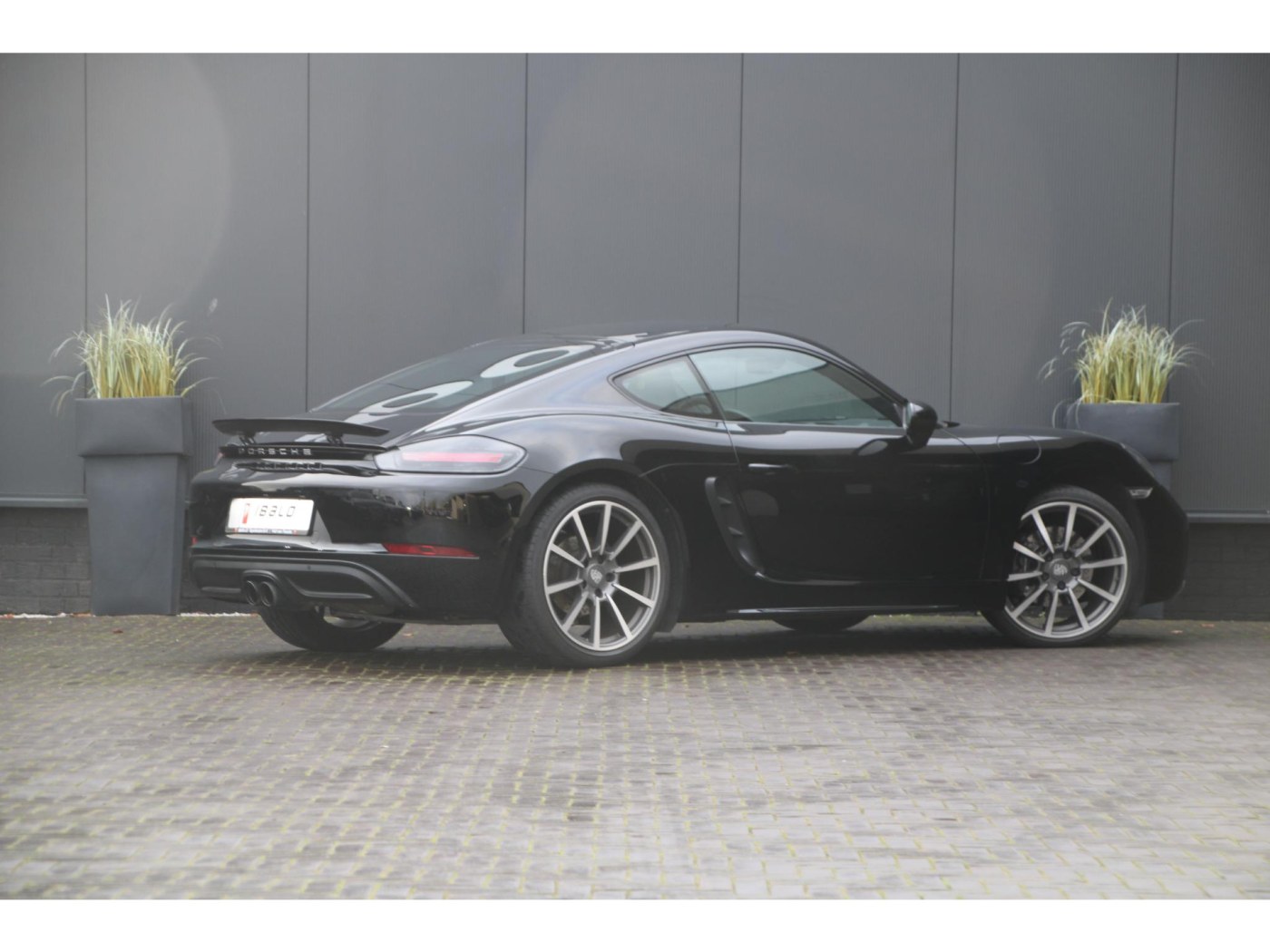 Porsche 718 Cayman 2.0 Porsche 718 Cayman | 300pk | Sportuitlaat | 1e eigenaar | — foto 2 van 31