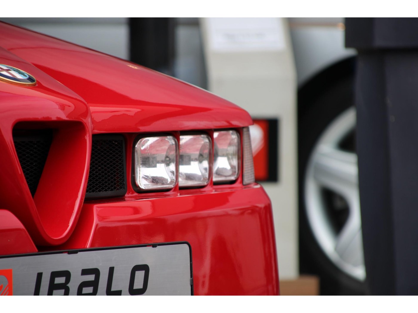 Alfa Romeo SZ Coupé | Il Mostro | BTW auto | — foto 18 van 43