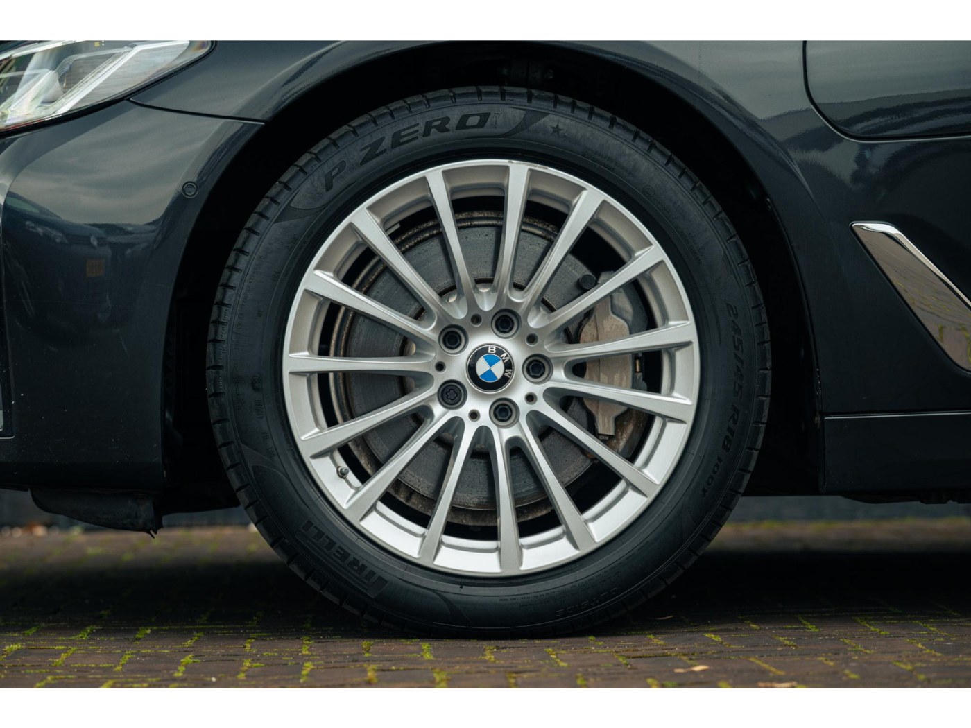 BMW 5-serie Touring 530e High Executive — foto 11 van 54