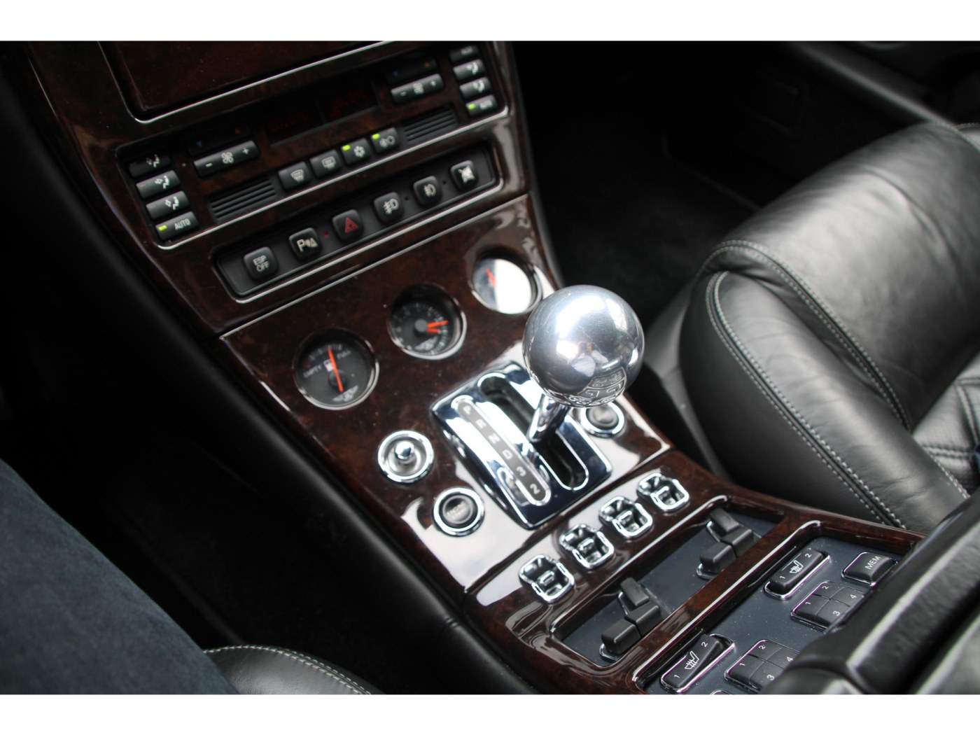 Bentley Arnage T | 456pk | 825Nm | BTW auto | slechts 28.960km | Youngtimer | — foto 49 van 49