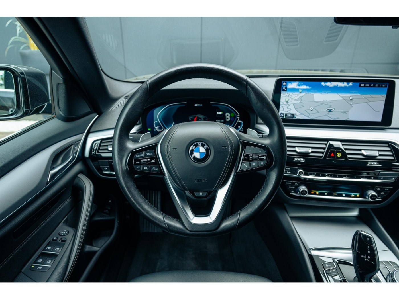 BMW 5-serie Touring 530e High Executive — foto 19 van 54