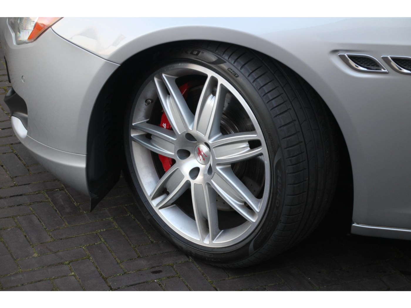Maserati Quattroporte 3.8 V8 GTS | 530pk |  BTW | Schuifdak | B&W Audio | — foto 10 van 42