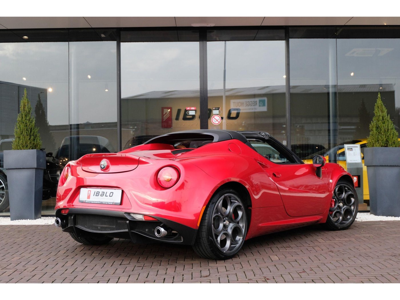 Alfa Romeo 4C Spider 1750TBI TCT - 240pk - Rosso Competizione - — foto 8 van 40