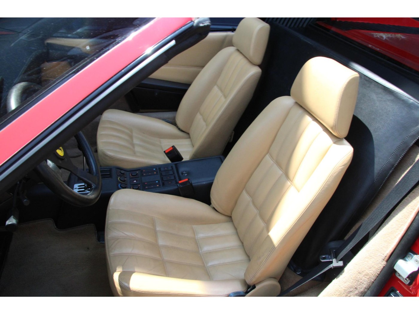 Ferrari 328 GTS | Volledige Ferrari-map | pirelli banden | — foto 4 van 60