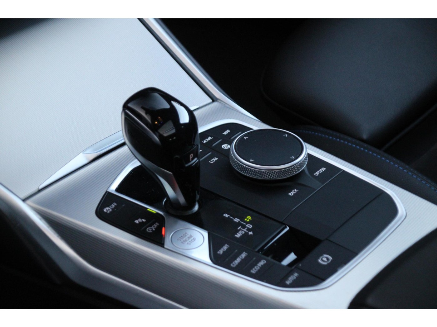 BMW 3-serie Touring 320i M-Sport | Panoramadak | HIFI | BTW-auto | — foto 36 van 39