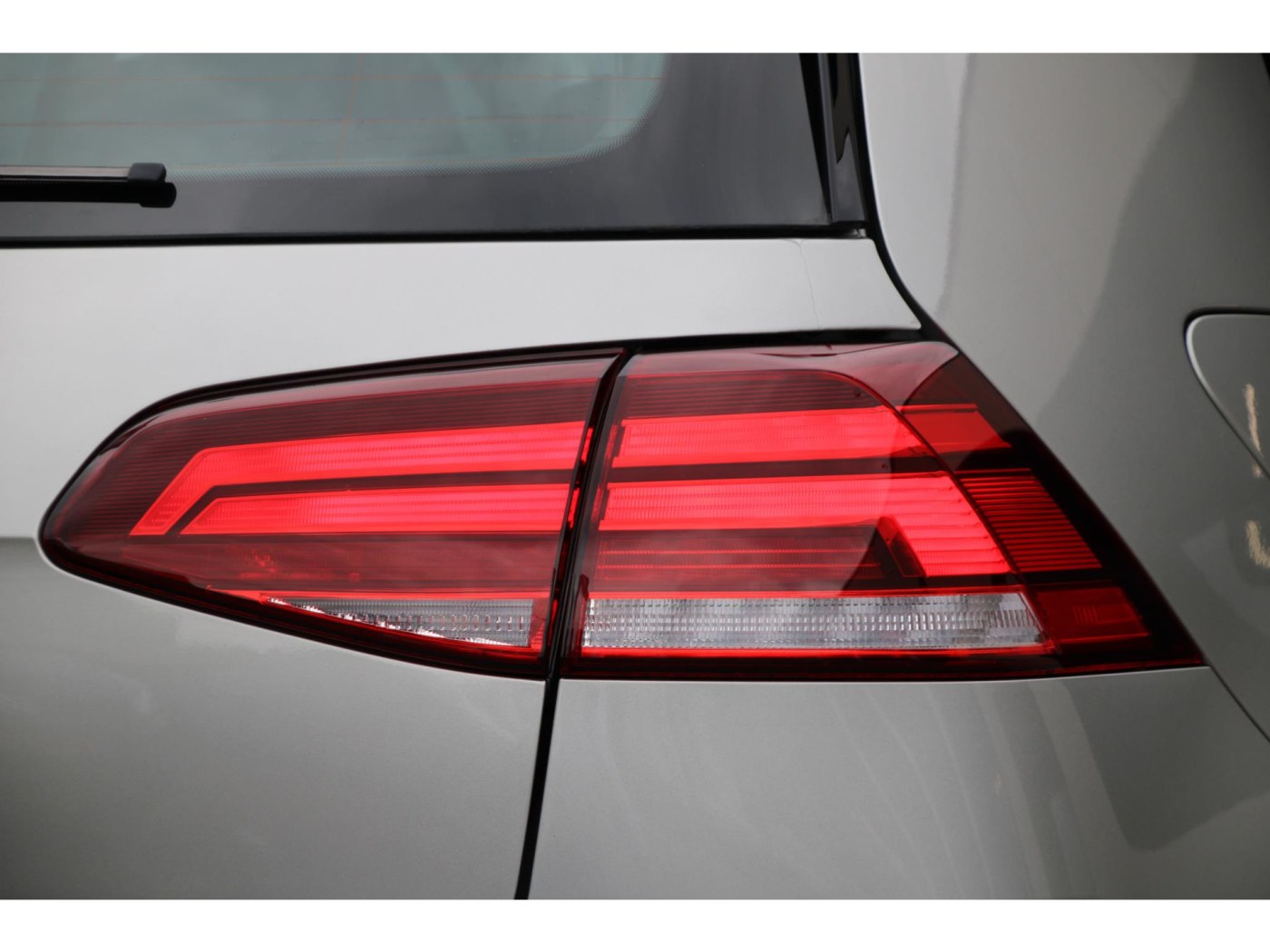 Volkswagen e-Golf E-DITION | BTW-auto | 8% bijtelling | Winterpakket | — foto 12 van 37