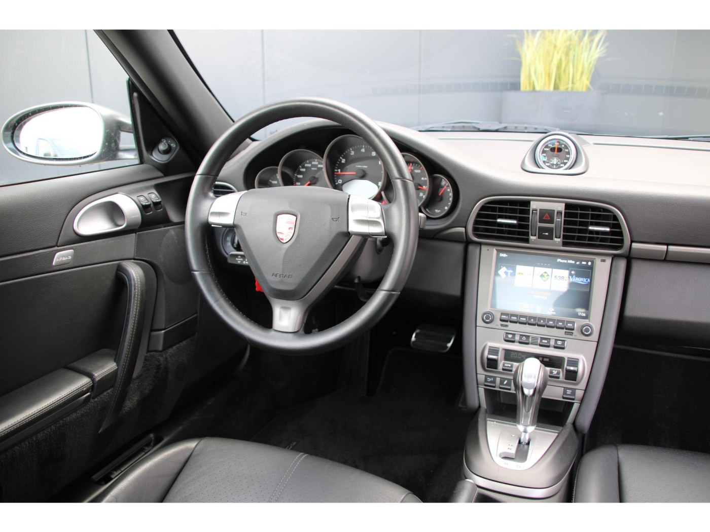 Porsche 911 3.6 Carrera (997) 325pk | BTW-auto | Youngtimer | PCCM Plus | 19 inch | — foto 3 van 29