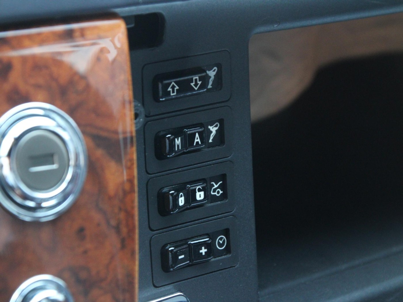 Rolls-Royce Phantom VII 6.75 EWB | Power Close Doors | — foto 42 van 102