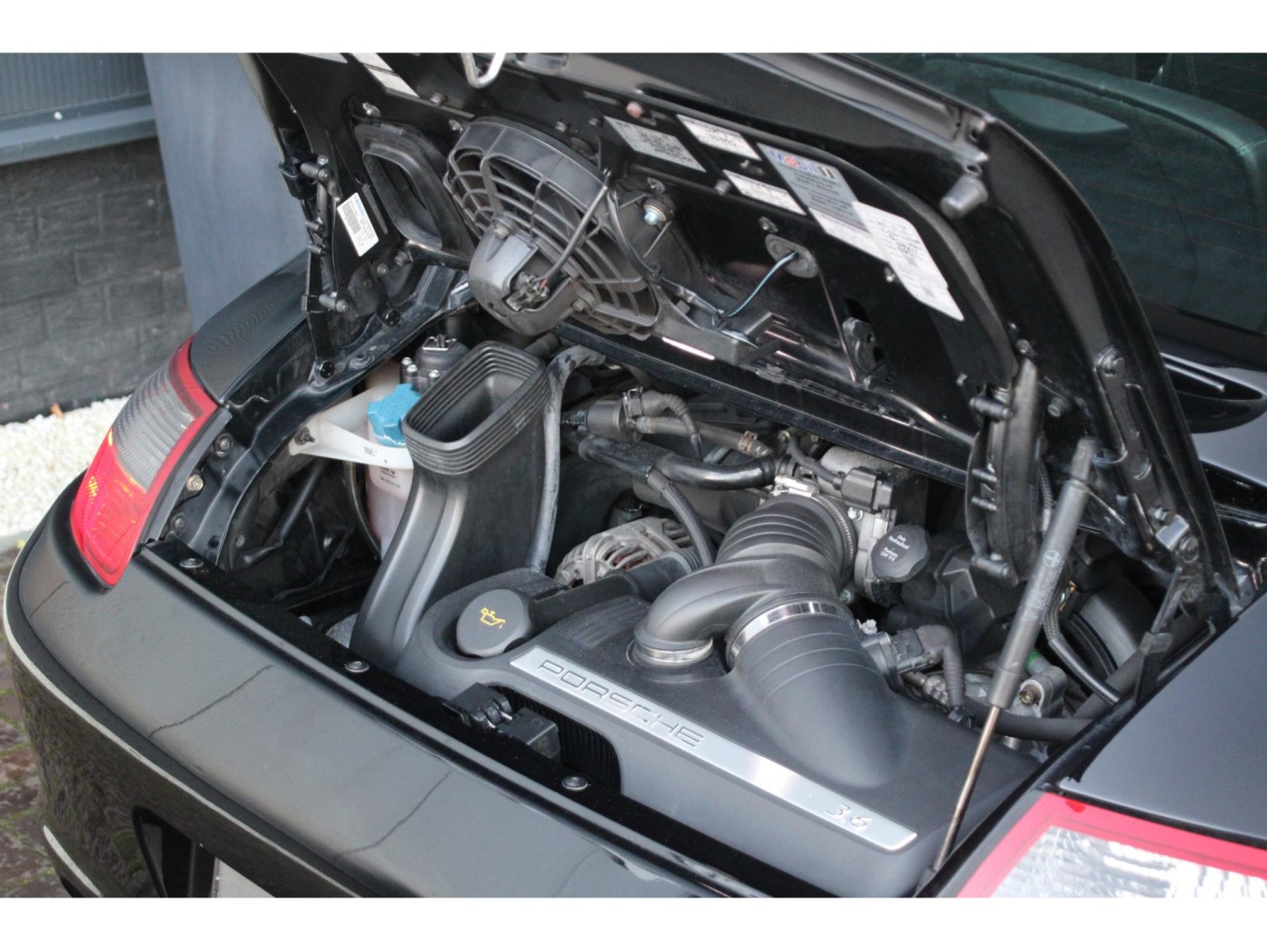 Porsche 911 3.6 Carrera 4 | Brede achterkant | PCCM+ | Youngtimer | — foto 36 van 38