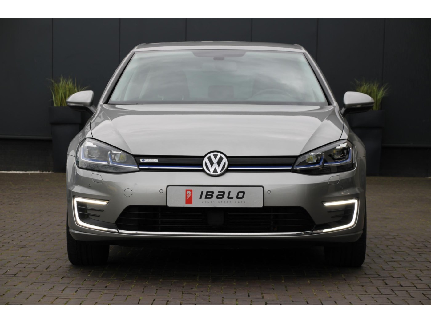 Volkswagen e-Golf E-DITION | BTW-auto | 8% bijtelling | Winterpakket | — foto 6 van 37
