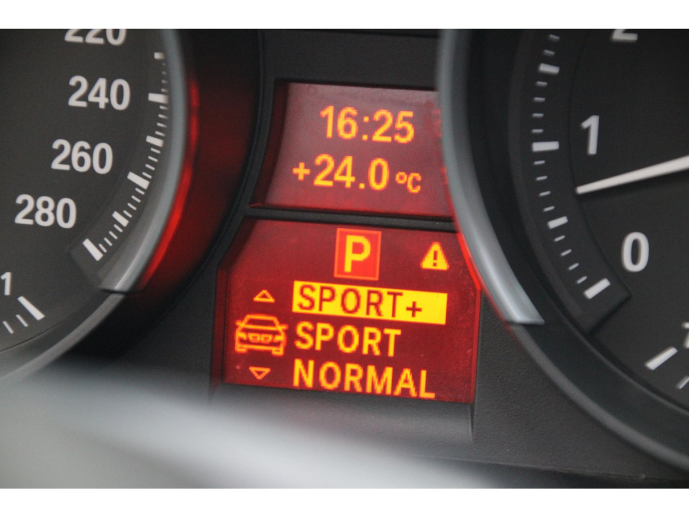 BMW Z4 Roadster sDrive23i | 6-cilinder 204pk | Youngtimer | Zeer luxe | — foto 28 van 35