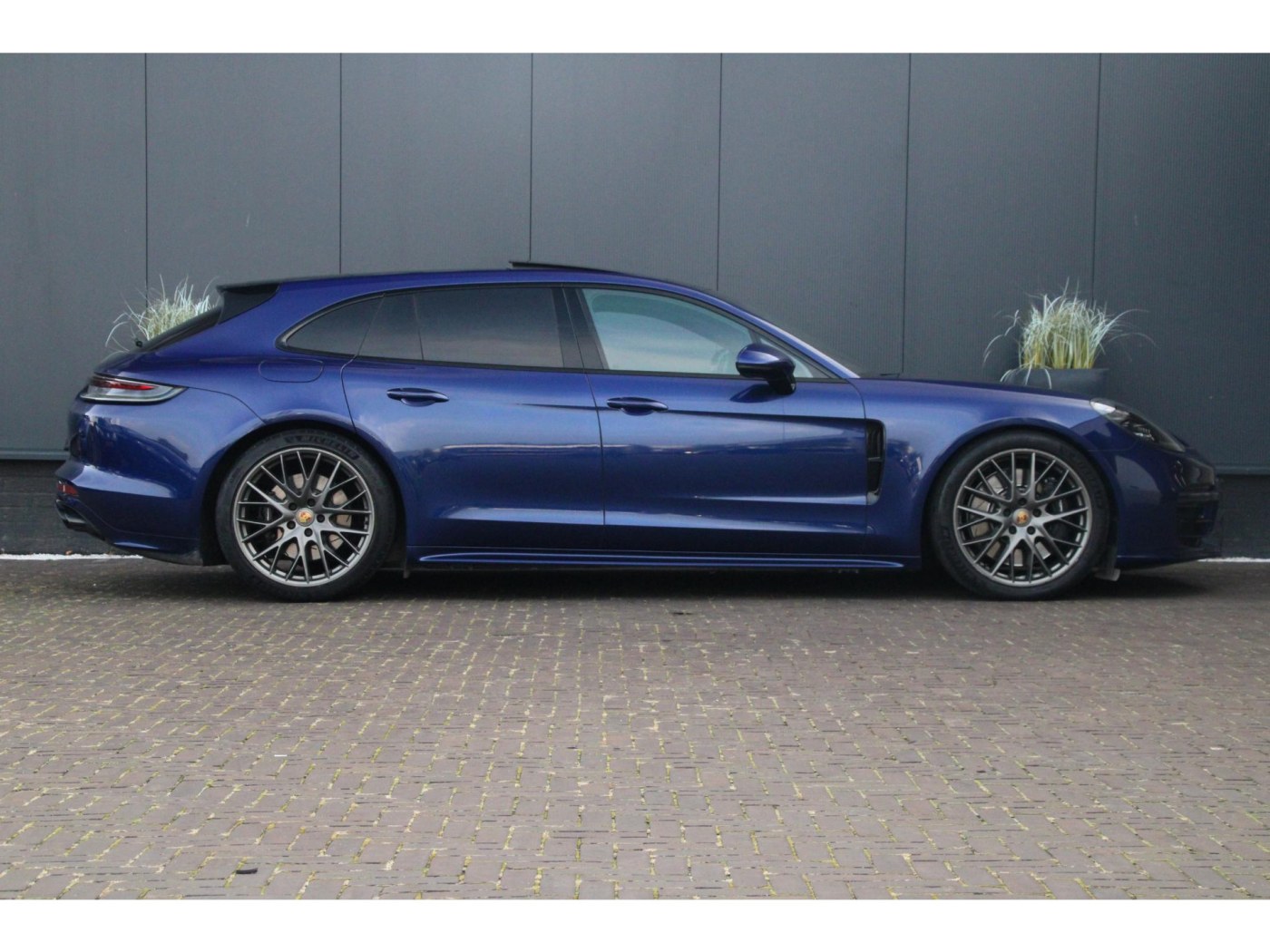 Porsche Panamera ST 4S E-Hybrid | PDCC | Achteras sturing | 560pk | — foto 15 van 59