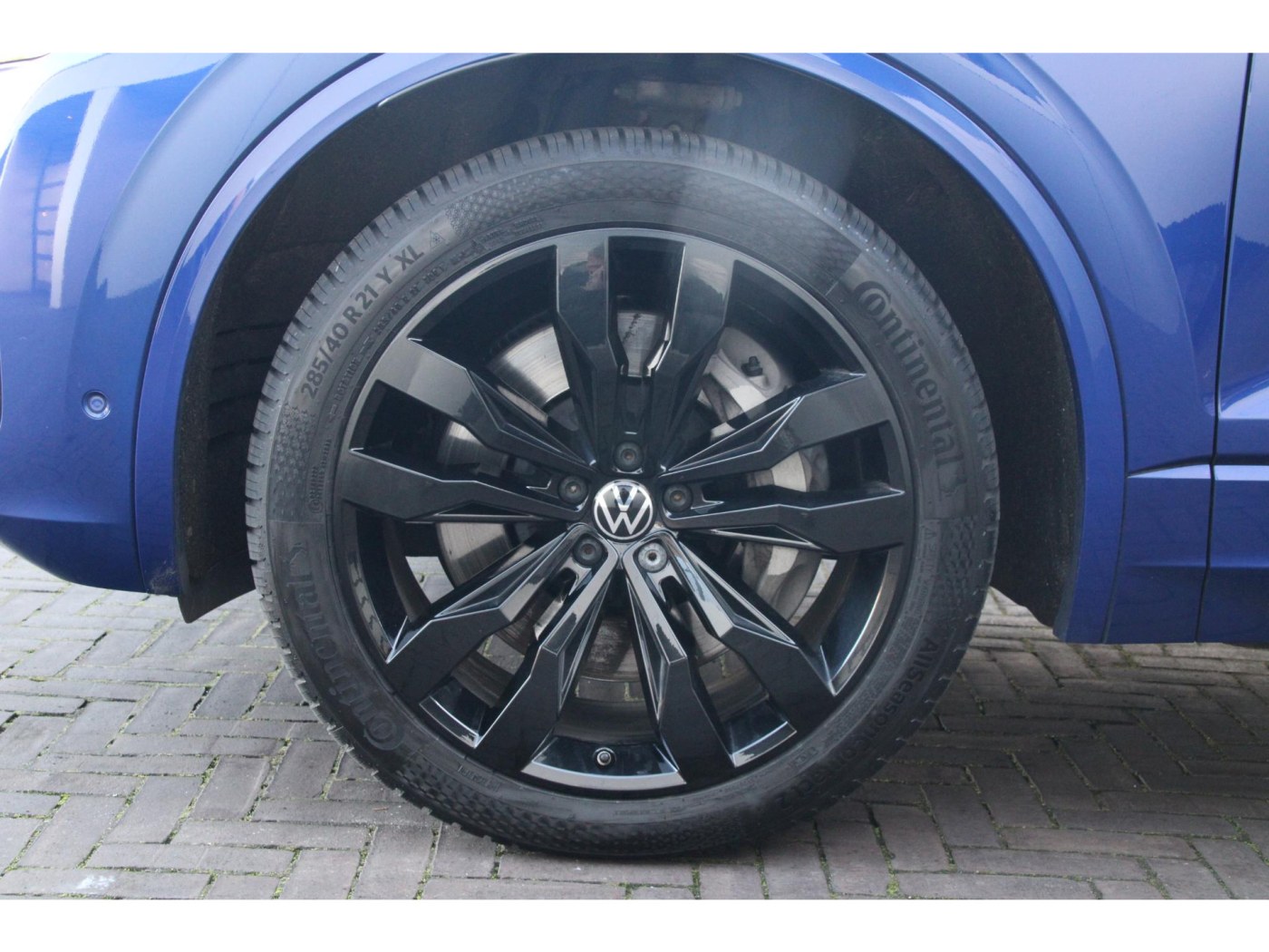 Volkswagen Touareg R 4Motion | 462pk | Massage | Nachtzicht | — foto 21 van 64
