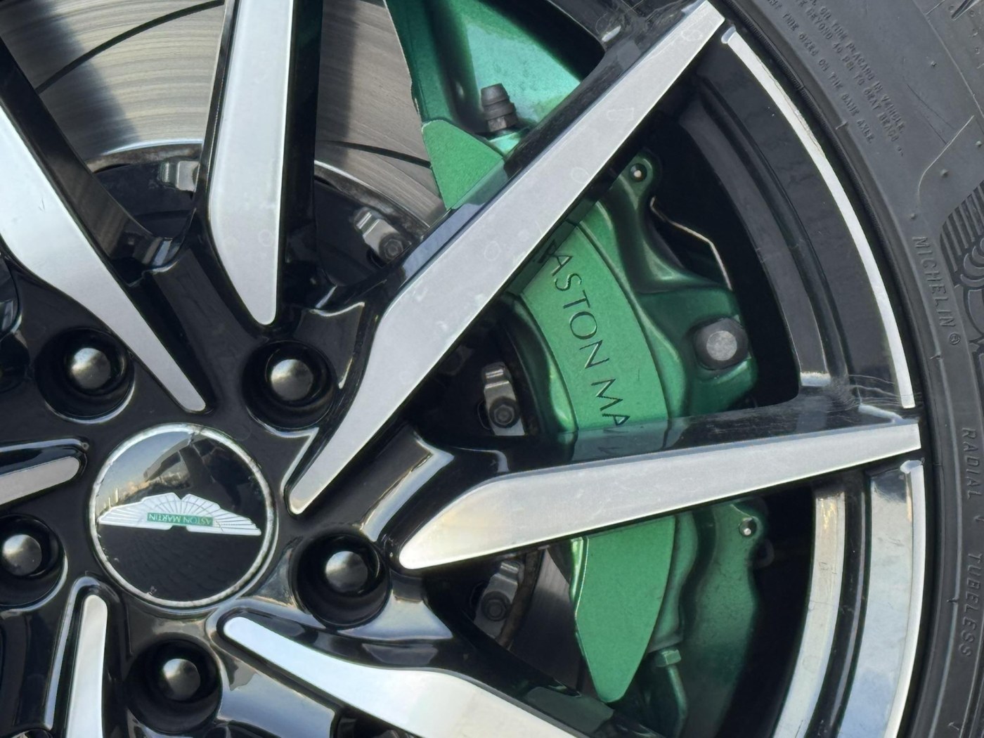 Aston Martin DB11 5.2 V12 | NL-auto | Dealer Onderh | PPF | — foto 14 van 49