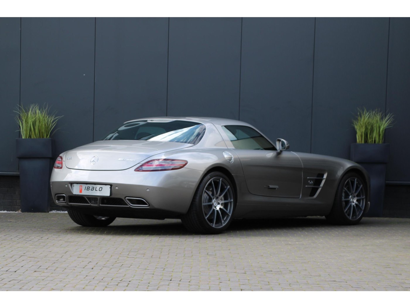 Mercedes-Benz SLS AMG Coupé | 571pk | Only 7.868km | AMG Seats | Alu Beam | — foto 2 van 56