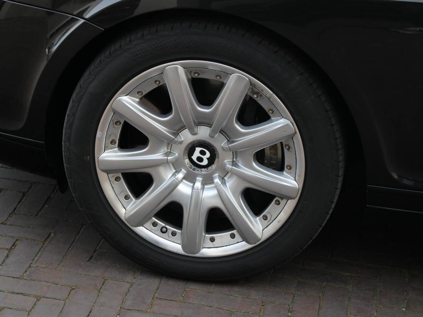 Bentley Continental GT 6.0 W12 — foto 48 van 52