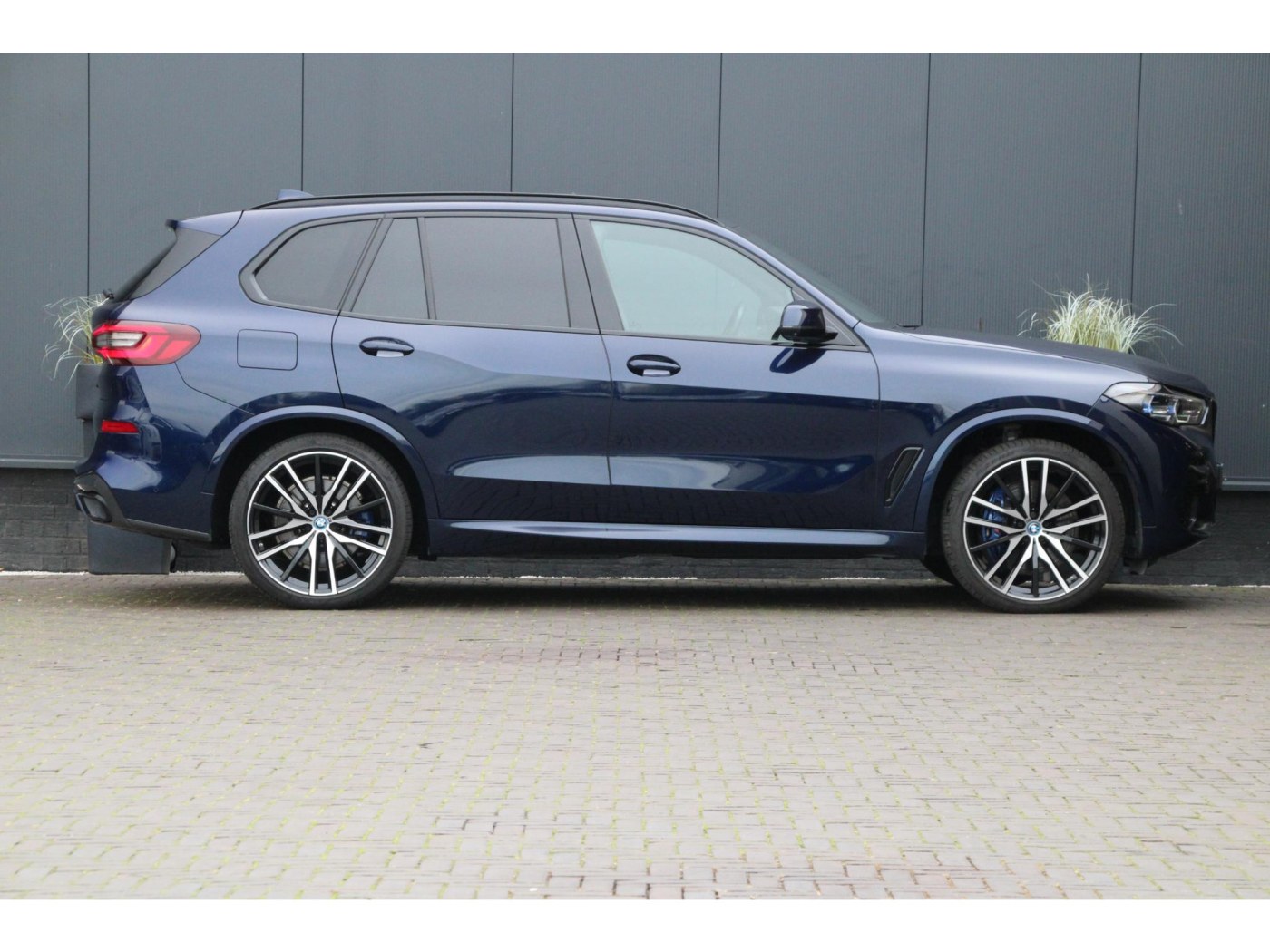 BMW X5 xDrive45e M-Sport Individual | Trekhaak | HK Audio | — foto 10 van 51